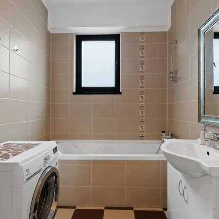 Baneasa Large And Cozy Apartment