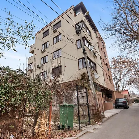 Baneasa Large And Cozy * Bukarest