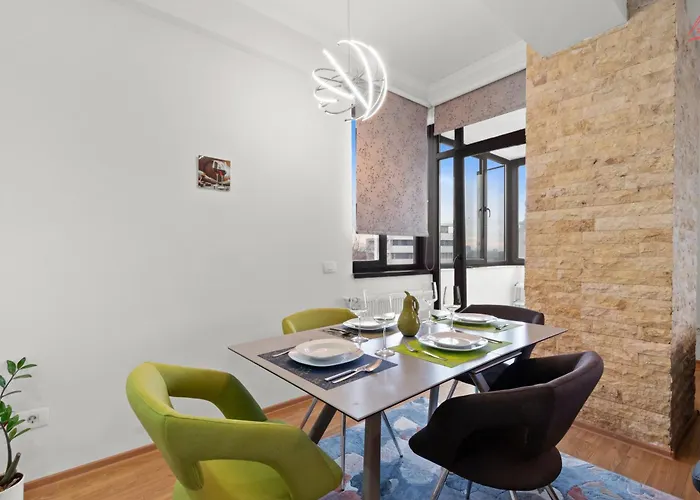 Apartament Baneasa Large And Cozy Bucureşti